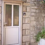 Nido